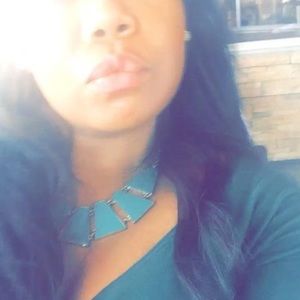 Meet your Posher, Miesha